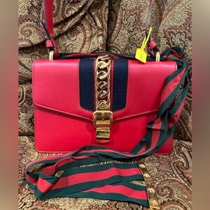 Authentic Vintage Gucci Sylvie Shoulder Bag Sherry Line Red Calfskin Leather EUC